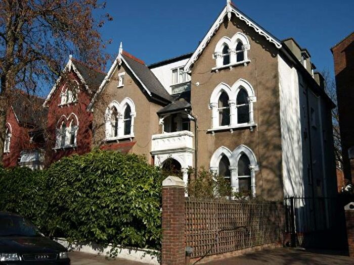 Studio To Rent In Woodchurch Road, South Hampstead, NW6