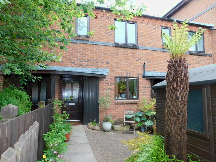 2 Bedroom Terraced House To Rent In Etruria Gardens, Derby, DE1