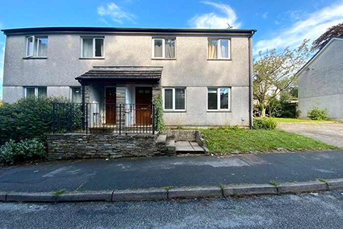 2 Bedroom Flat To Rent In School Road, Tavistock, PL19