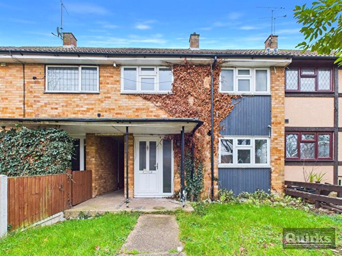 3 Bedroom Terraced House For Sale In Plashetts, Basildon, SS14