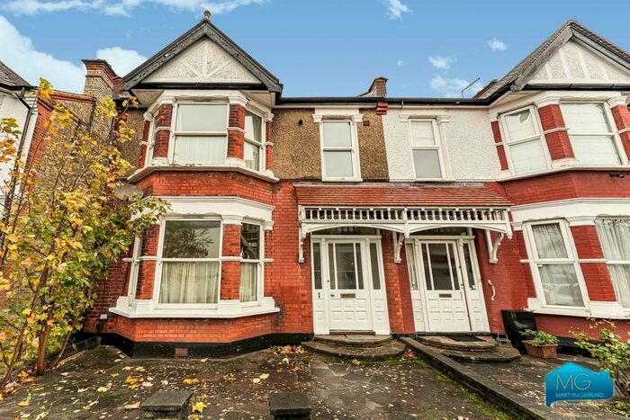 1 Bedroom Flat To Rent In Fallow Court Avenue, North Finchley, London, N12