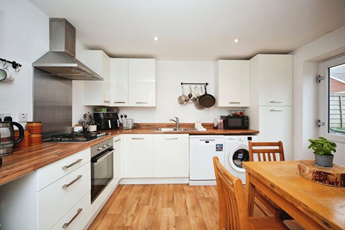 2 Bedroom Semi-Detached House For Sale In Poplar Drive, Meon Vale, Stratford-Upon-Avon, CV37