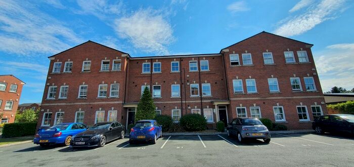 2 Bedroom Flat To Rent In Hatters Court, Stockport SK1