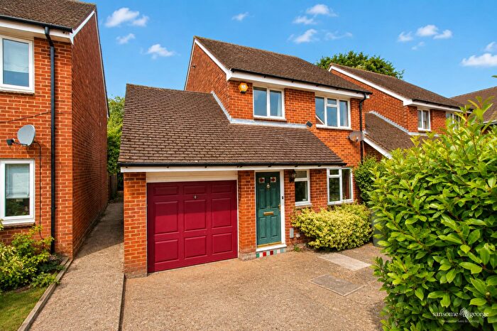 3 Bedroom Semi-Detached House For Sale In Bensgrove Close, Woodcote, Reading, RG8