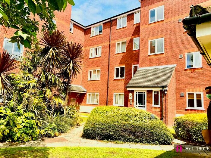 1 Bedroom Apartment To Rent In Harlinger Street, London, SE18