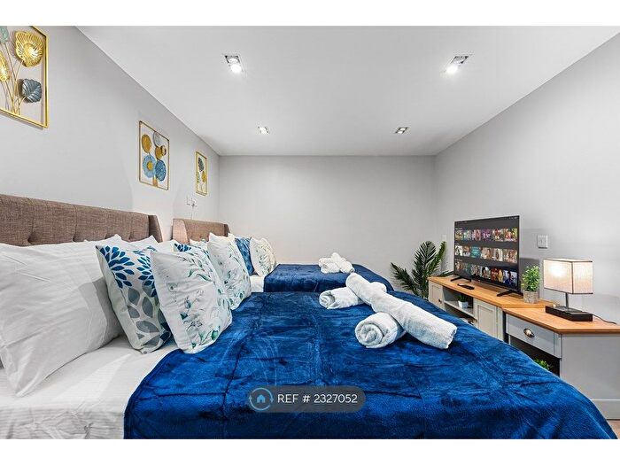 1 Bedroom Flat To Rent In Lavender Hill, London, SW11