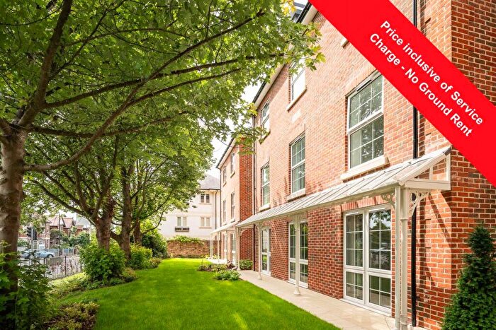 2 Bedroom Retirement Property To Rent In Clinton Lodge, B Queen Elizabeth Avenue, Lymington, SO41