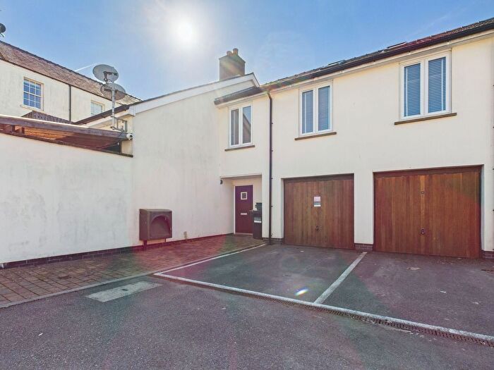 3 Bedroom Flat For Sale In Cambrian Quay, Saundersfoot, SA69