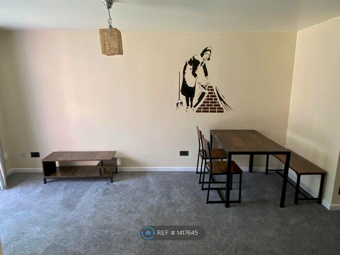 1 Bedroom Flat To Rent In Bollo Bridge Road, London, W3