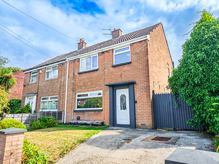 3 Bedroom Semi-Detached House For Sale In Mountbatten Avenue, Dukinfield, Tameside, SK16