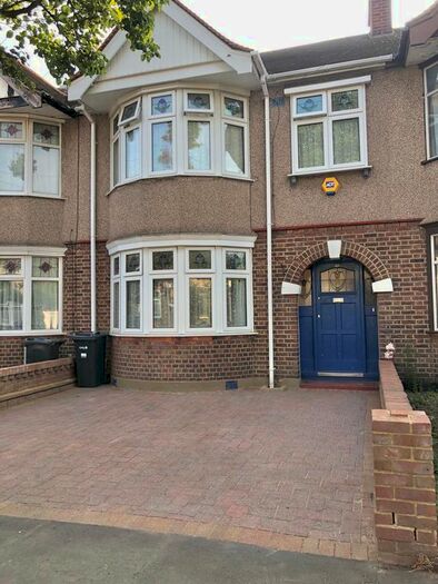 3 Bedroom Terraced House To Rent In Arandora Crescent, Chadwell Heath, RM6