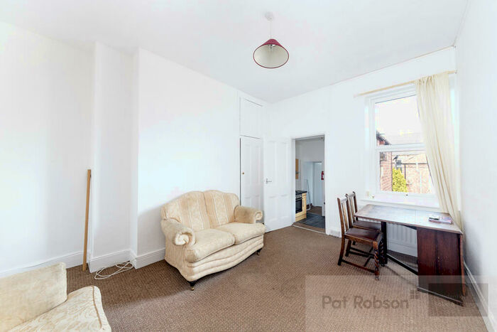 3 Bedroom Apartment To Rent In Mayfair Road, Jesmond, Newcastle Upon Tyne, Tyne & Wear, NE2