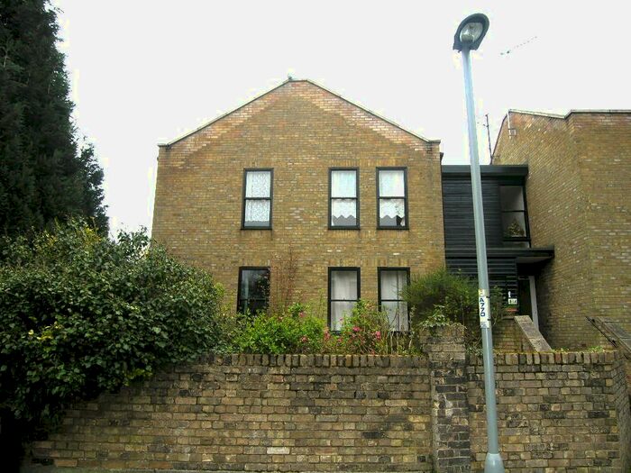 1 Bedroom Flat To Rent In Bowthorpe Close, Ipswich, IP1