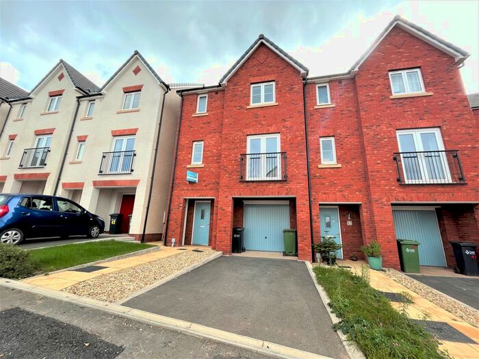 3 Bedroom Property To Rent In Sybil Mead, Exeter, EX1