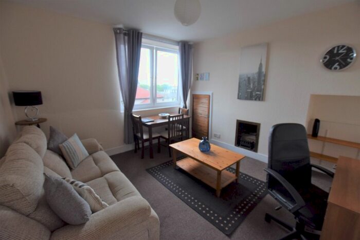 1 Bedroom Flat To Rent In Claremont Place, West End, Aberdeen, AB10