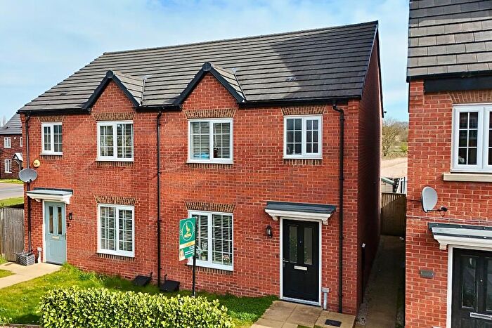 3 Bedroom End Terrace House For Sale In High Hazel Close, Featherstone, Pontefract, WF7