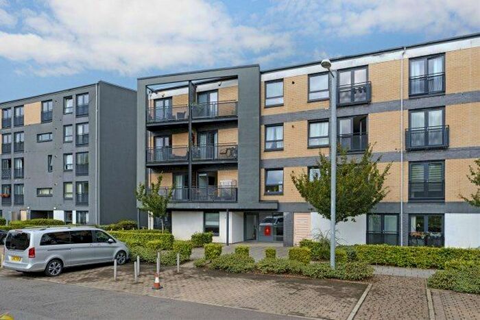 2 Bedroom Flat To Rent In Firpark Court, Glasgow, G31