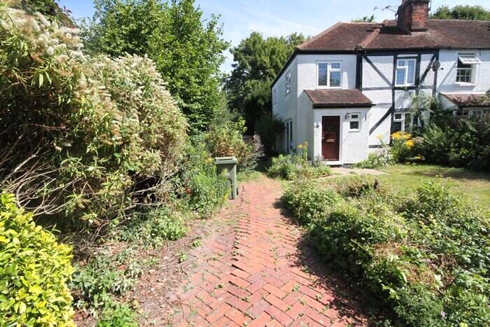 2 Bedroom End Of Terrace House To Rent In Cookham, SL6