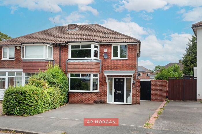 3 Bedroom Semi-Detached House For Sale In Odensil Green, Solihull, West Midlands, B92