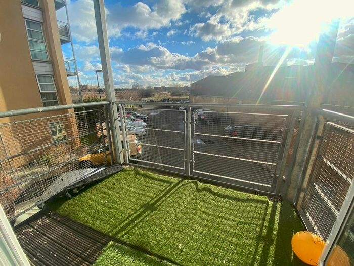 2 Bedroom Flat To Rent In Oldchurch Road, Romford RM7