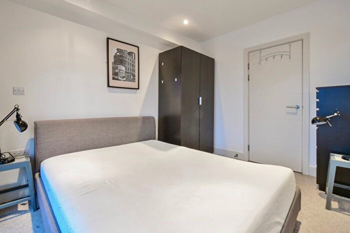 2 Bedroom Flat To Rent In New York Road, Leeds, LS2