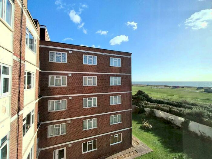 2 Bedroom House To Rent In Ward Court, Hayling Island, PO11