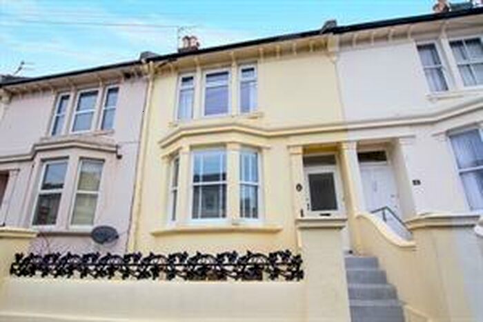2 Bedroom Maisonette To Rent In Goldstone Road, Hove, BN3