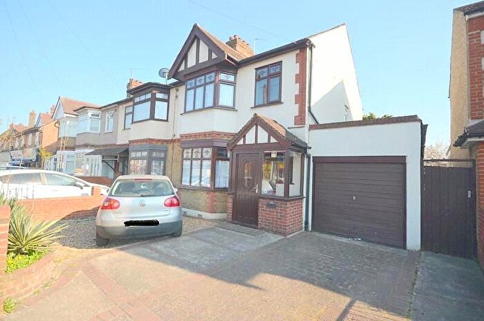 3 Bedroom End Of Terrace House To Rent In Rush Green Road, Rush Green, Essex, RM7
