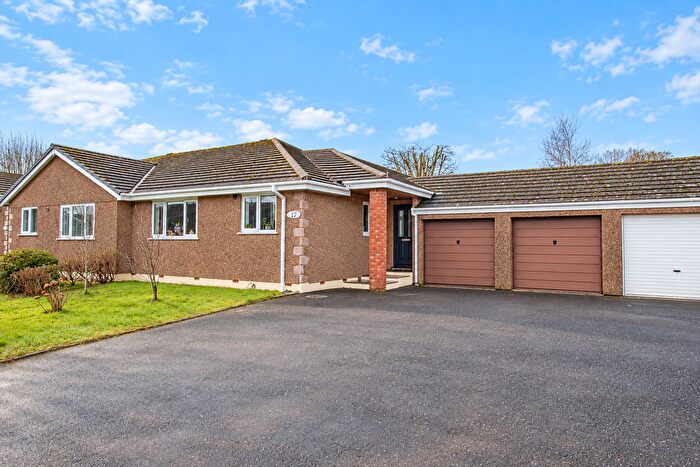 3 Bedroom Semi-detached Bungalow For Sale In Louis Way, Dunkeswell, EX14