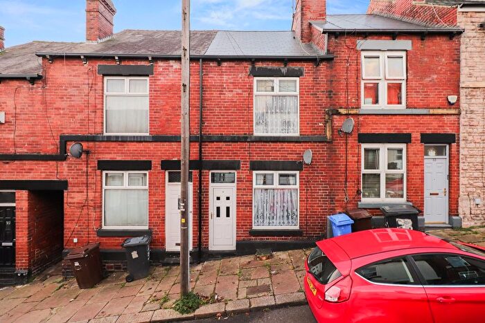 3 Bedroom Terraced House For Sale In Hawksworth Road, Walkley, Sheffield, S6