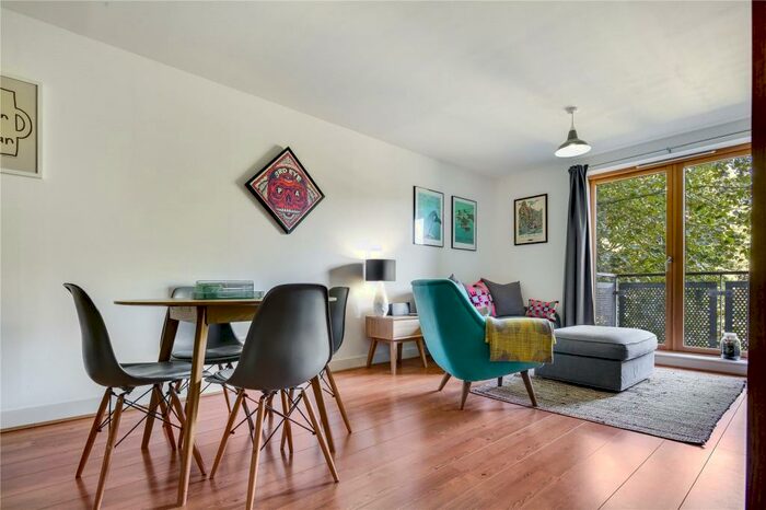 2 Bedroom Flat To Rent In Rathnew Court, Meath Crescent, Bethnal Green, London, E2