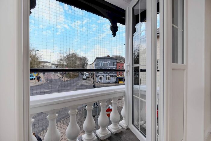 1 Bedroom Flat To Rent In City Business Centre, Hyde Street, Winchester SO23