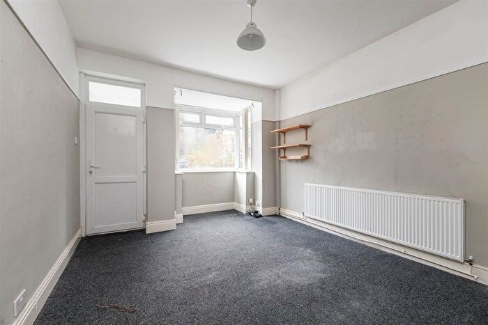 2 Bedroom End Of Terrace House For Sale In Cobden View Road, Crookes, S10
