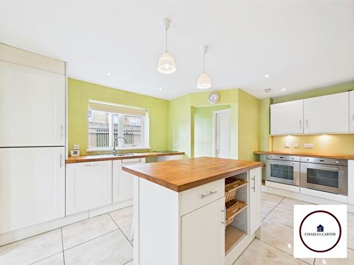 2 Bedroom End Of Terrace House To Rent In Chestnut Avenue, Stonehouse, GL10