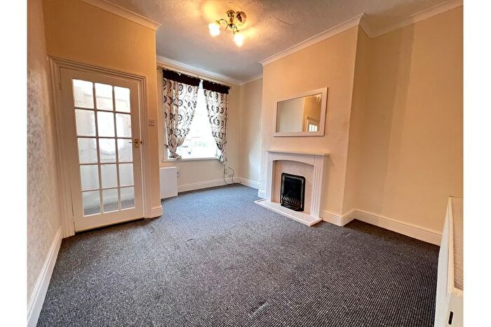 2 Bedroom Town House To Rent In Lyncroft Crescent, Blackpool, FY3