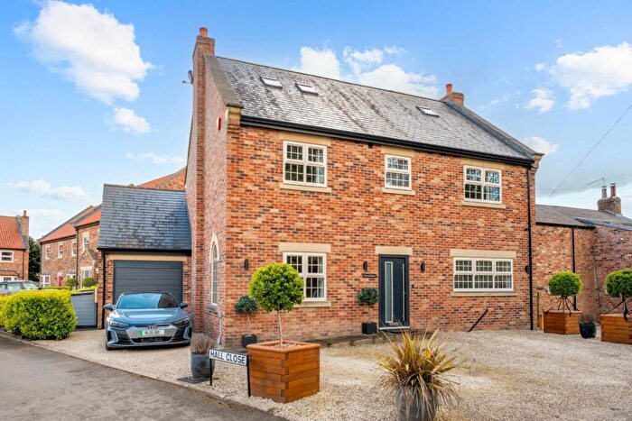 5 Bedroom Detached House For Sale In Provost House Hall Close, Church Fenton, Tadcaster, LS24
