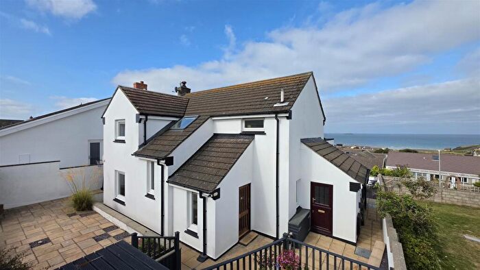 4 Bedroom Detached House For Sale In Holbrook Road, Broad Haven, Haverfordwest, SA62