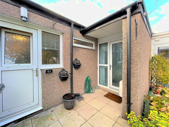 2 Bedroom House For Sale In A Larch Grove, Kendal, LA9