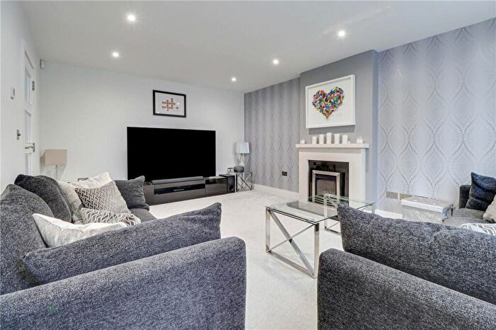 5 Bedroom Detached House For Sale In Park Street Lane, Park Street, St. Albans, AL2