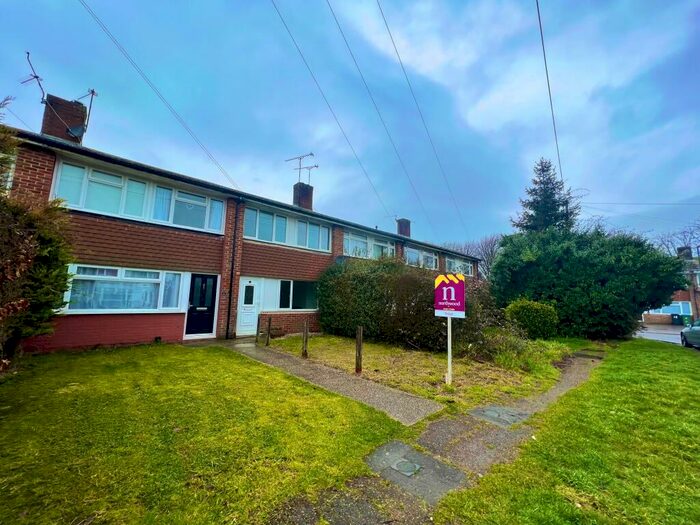 2 Bedroom Terraced House To Rent In Northcourt Close, Rustington, BN16