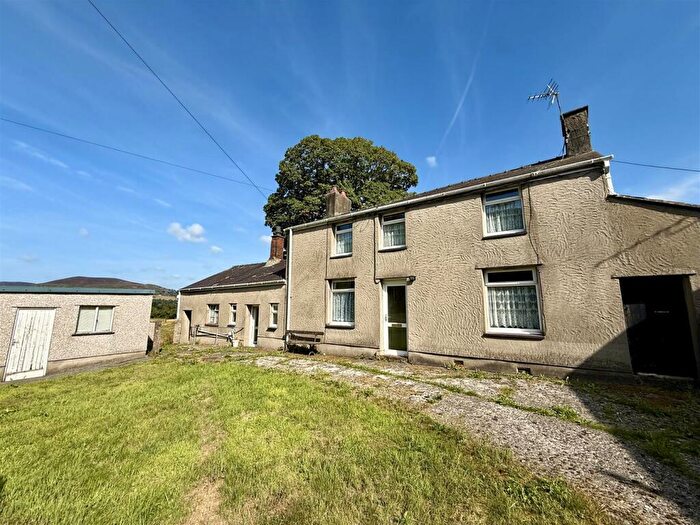 3 Bedroom House For Sale In Cwm-Y-Glo, Caernarfon, LL55