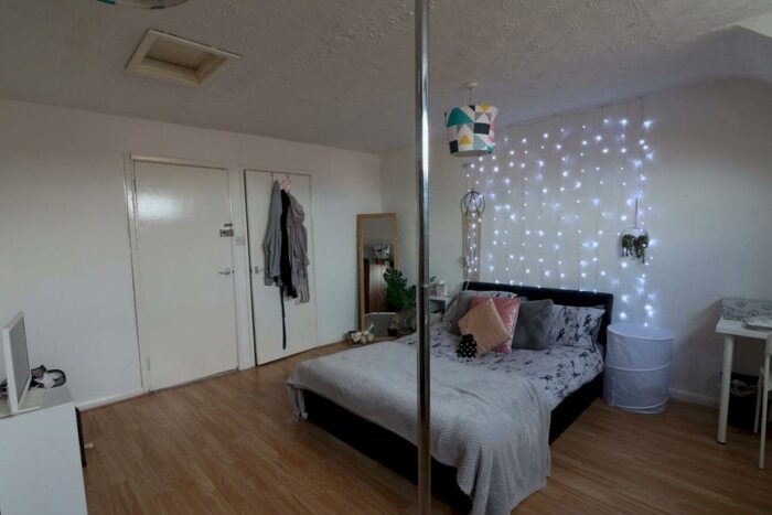 4 Bedroom Property To Rent In Available -, DE1