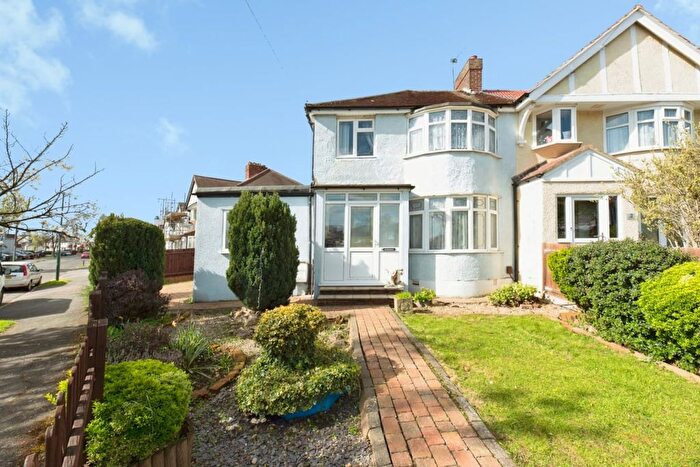 4 Bedroom End Terrace House For Sale In Marlow Drive, Cheam, SM3