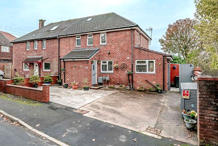 3 Bedroom Semi Detached House For Sale In Thirlmere Road, Chorley, PR7
