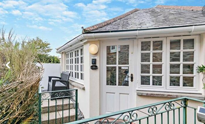 1 Bedroom Detached Bungalow For Sale In The Roundhouse, Perranzabuloe, Truro, TR4