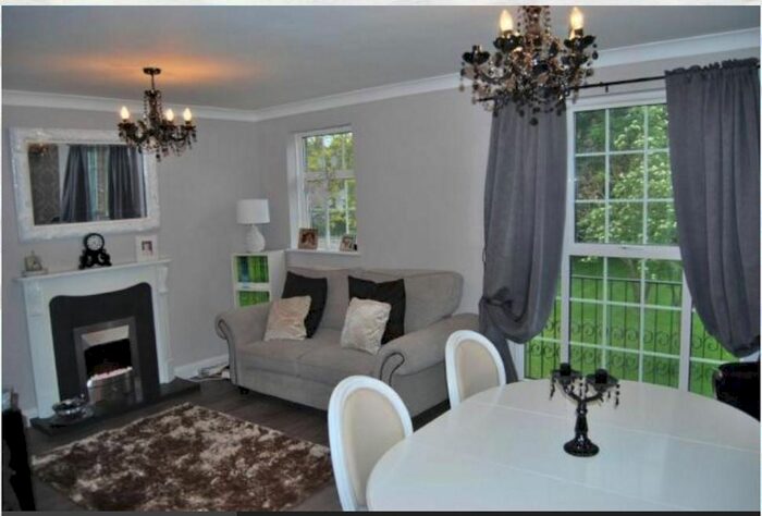 1 Bedroom Flat To Rent In Queen Annes, Bush Hill Park, Enfield, EN1