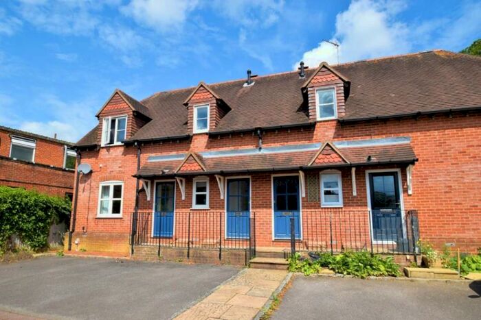 1 Bedroom Apartment To Rent In Cleeve Road, Goring On Thames, RG8