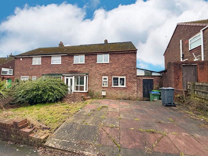 5 Bedroom Semi Detached House For Sale In Tower Road, Tividale, Oldbury, B69