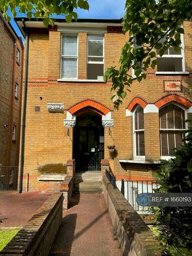 2 Bedroom Flat To Rent In London Road, London, SE23