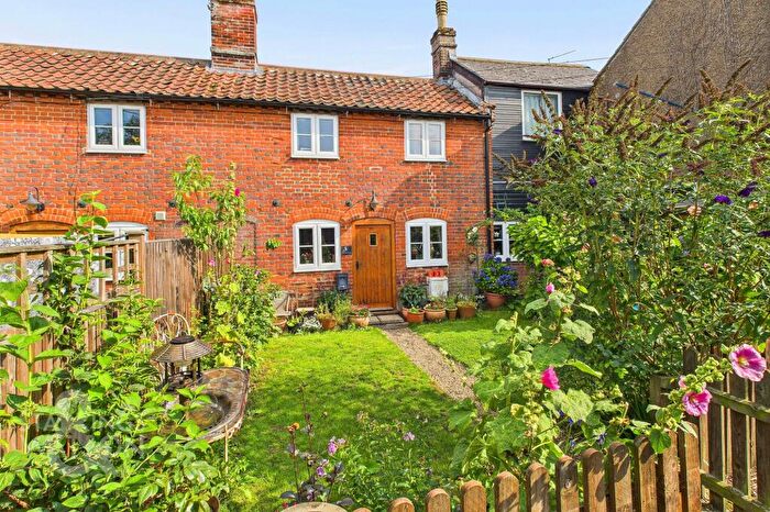 2 Bedroom Terraced House For Sale In Chaucer Street, Bungay, NR35